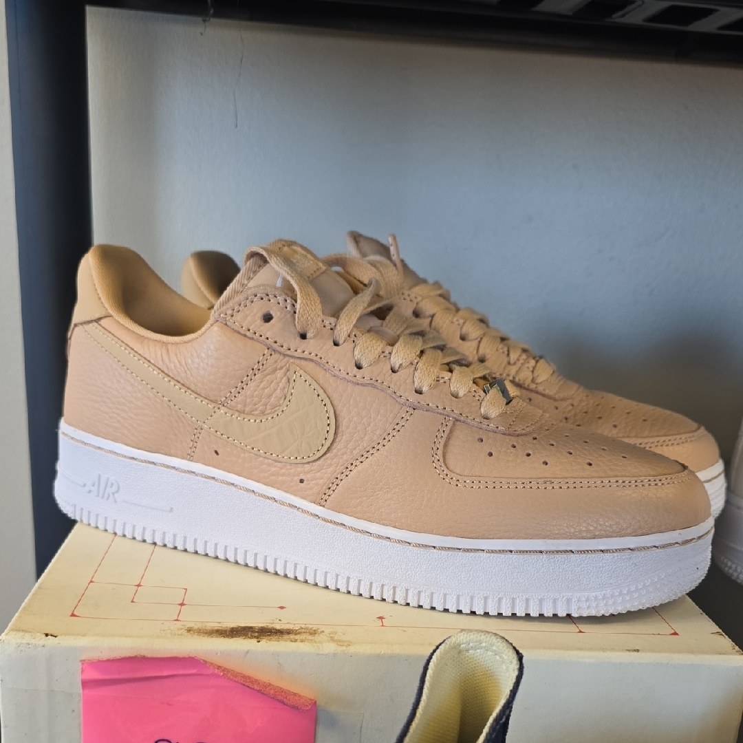 Nike Women's Tan Sneakers